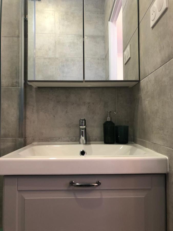 Quartier St Louis - 10 Mins Walking Chateau Apartamento